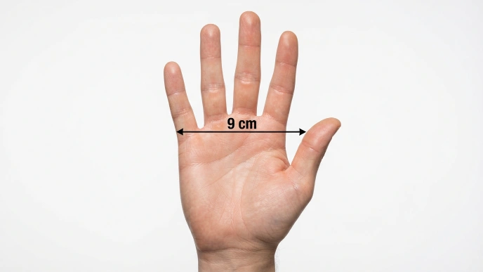 How Big Is 9cm